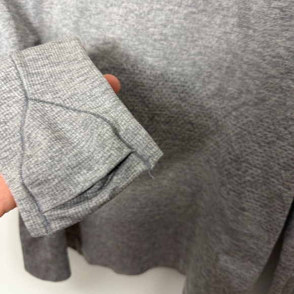 Lululemon Swiftly Tech 2.0 Waist Length Long Sleeve Slate/White Tee Shirt 930 - Picture 5 of 9